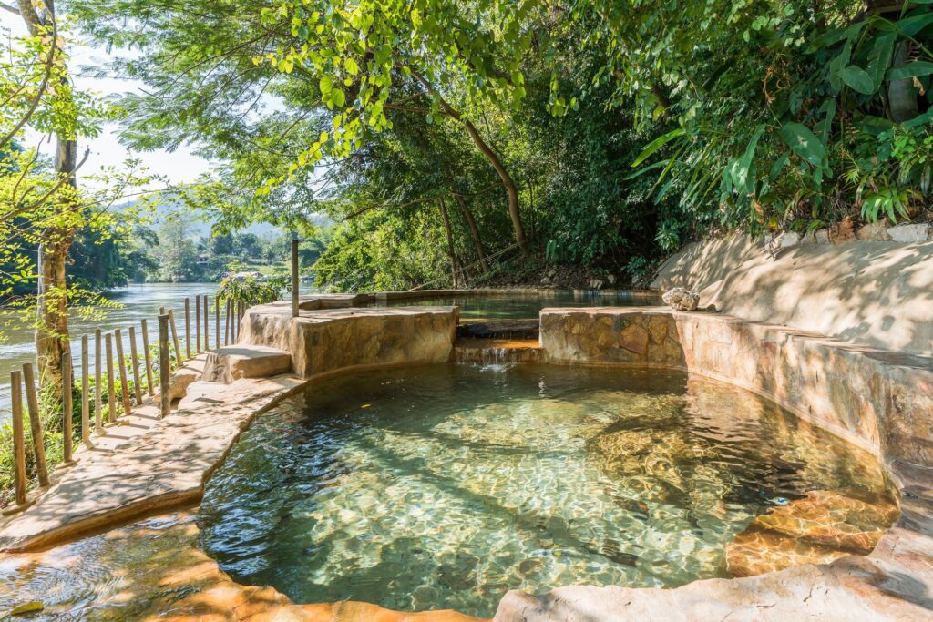 ที่พักกาญจนบุรี ริมน้ํา