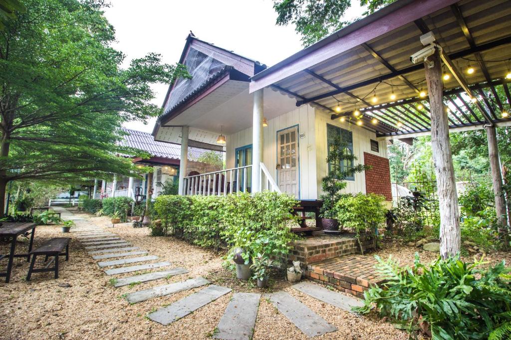 ที่พักสวนผึ้ง