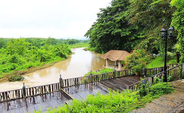 ที่พักสวนผึ้ง ราคาถูก ติด น้ำตก