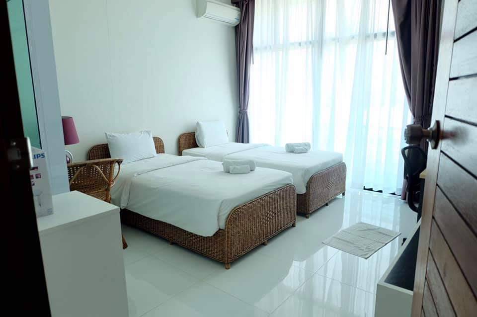 ที่พักขนอม