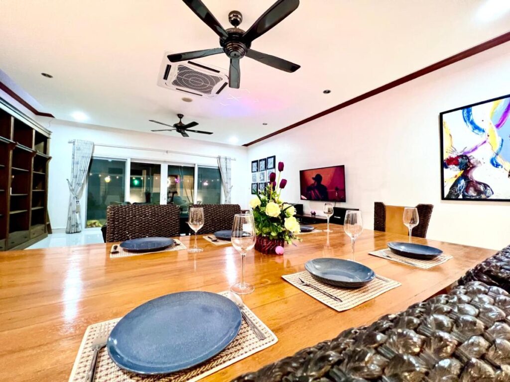 พูลวิลล่าพัทยา ราคาถูก